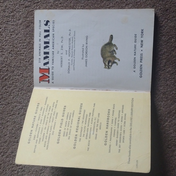 Vintage 1955 Mammals Guide book - Picture 7 of 7